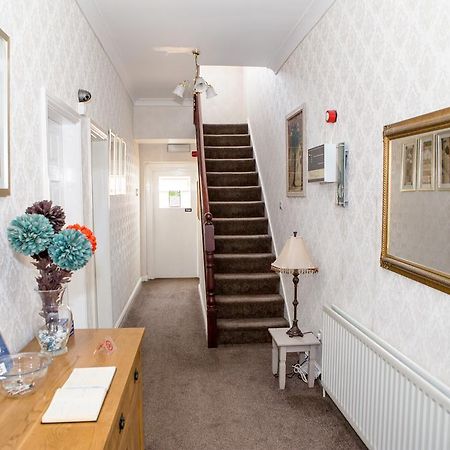 Oak House Bb Bed & Breakfast Oldham Dış mekan fotoğraf