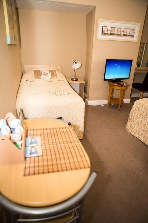 Oak House Bb Bed & Breakfast Oldham Dış mekan fotoğraf